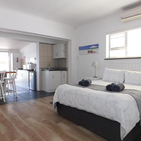 Rivertides Self Catering Guest House Velddrif Dış mekan fotoğraf